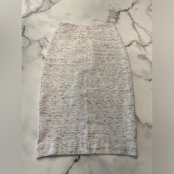 ARITZIA Wilfred cream pencil skirt size XS - Picture 4 of 16